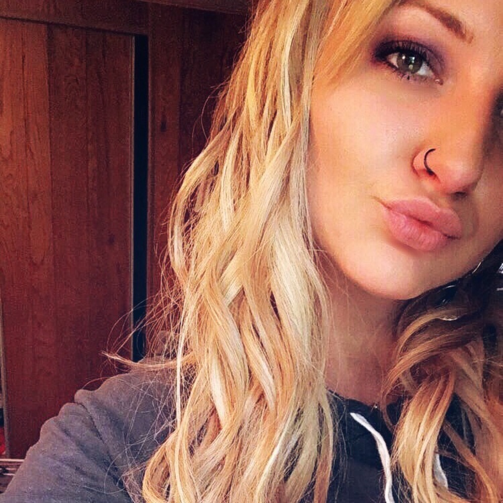 Meet your Posher, Brandi